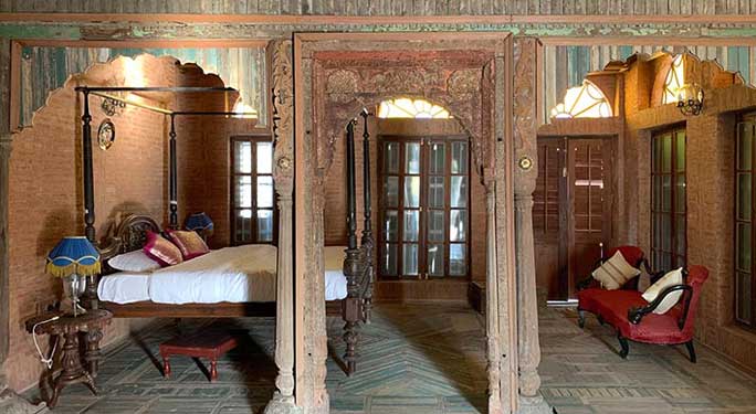 Royal Heritage Suites (6 units)