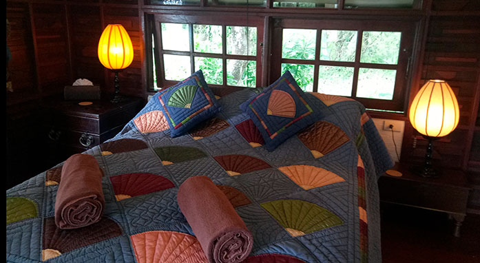 Pool side Single (1 unit)