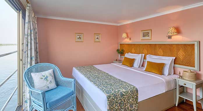 Upper Deck Twin/Double Cabins (14 units)