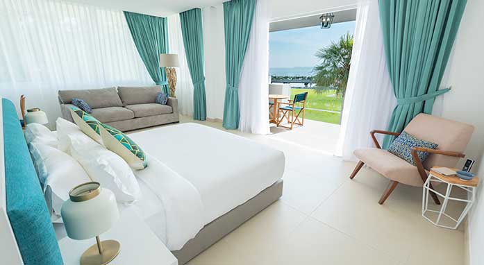 Corner Suite (1 unit)